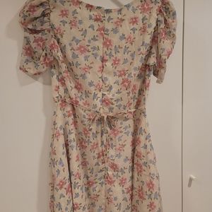 Pre loved cute mini dress